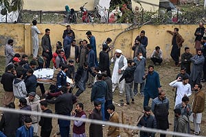 巴基斯坦清真寺遭自殺炸彈攻擊　至少30死130傷