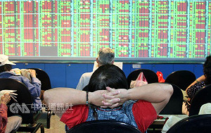 台股再創逾27年來新高 光學股尾盤回神