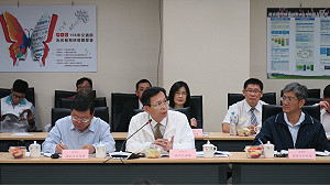 賀陳旦訪小港機場 劉世芳：交通為競爭根本