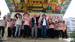 黃崑虎盛讚陳亭妃「市長的好人才」