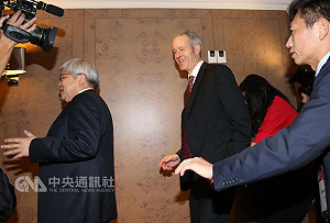 憶與台積電合作 蘋果營運長感謝張忠謀