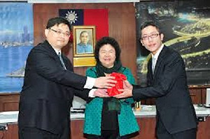 陳菊愛將 丁允恭告別高市入行政院團隊