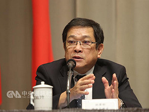 楊偉甫證實接台電董座 最快30日上任