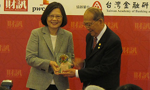 前國策顧問黃天麟辭世 總統悲慟感念對台灣金融貢獻