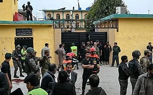 巴基斯坦清真寺爆炸31死170傷! ISIS背包炸彈客衝入引爆釀重大傷亡 總理譴責