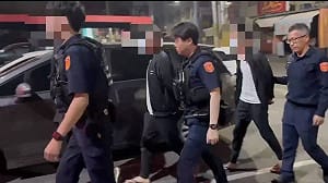 高雄尾牙爆衝突！包商撂人押走老闆  警逮10人殺人未遂送辦