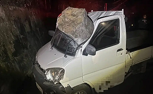 苗栗泰安山區突降巨石砸車  2移工命大逃死劫