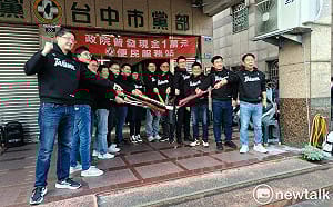 (影)綠營中市議員提名登記  新系大陣仗老中青13員力爭轟不讓