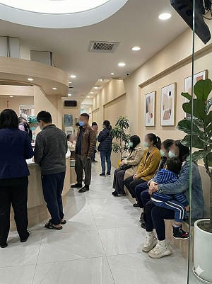 不讓小病塞爆急診！健保署春節16億獎勵奏效　除夕到初三6成診所開診