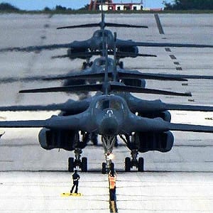 美偵察機入侵領空伊朗不敢打? 美軍恐開打 哈梅內伊向人民喊話展決心