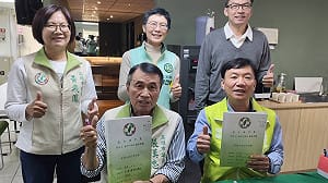 在地團結拚初選　蔡昌達完成登記喊民調唯一支持