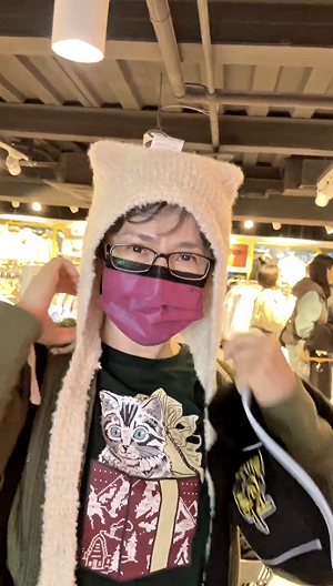 新年穿新衣！蕭美琴低調逛NET 快樂模樣擋不住