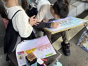 超人力霸王現身高雄港   冬日遊樂園寫生暨著色畫比賽將登場