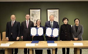 直播》台美對等貿易協定正式簽署 行政院上午8點在美開記者會說明