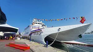 海巡蘭嶼巡防艦交船　張忠龍：彰顯認同原民文化
