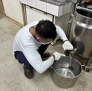 栽種蒸餾一手包辦　中監茶樹精油沐浴乳禮盒熱賣