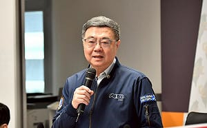 常闖院長辦公室！卓榮泰曝管碧玲「快快樂樂出去」內幕