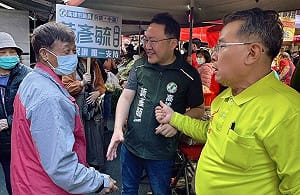 情人節送上「團結的承諾」 郭玟成挺黃彥毓前鎮小港拚連任