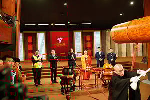 (影)拉紅繩抖動風波！鄭麗文：感受大願之前、大法之下的巨大正能量