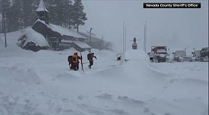 加州太浩湖北部山區雪崩  12名滑雪客＋4專業嚮導遇劫  10下落不明