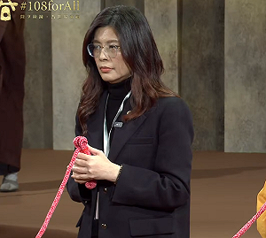 鄭麗文紅繩事件遭批「神明憎惡妖孽」　胡采蘋：與個人形象有相關