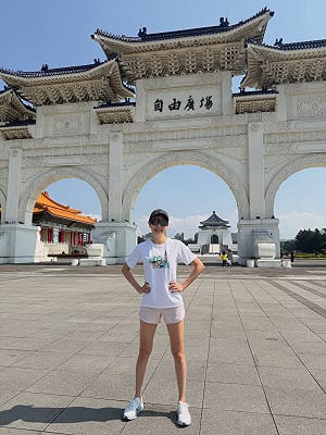 自由廣場唱起紀念歌　賈永婕：正義不是等到安全才出現