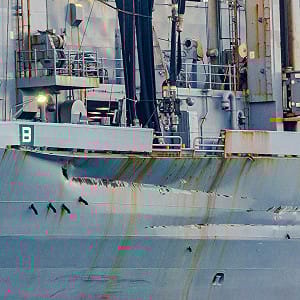 海上補給撞船！美驅逐艦「特魯斯頓號」指揮官遭「喪失信心」解職