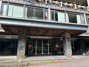 飯店歇業被當無人廢墟挖寶！探險9人遭逮  警：私人產權勿信網路謠言非法進入