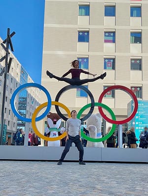 「璃來龍」再締造話題  冬奧閉幕式重現高舉經典畫面