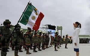 (影) 墨國掃毒動亂結束？ 辛鮑姆稱美軍未介入 大毒梟被活捉 卻在押送過程死亡