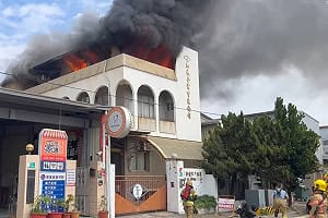 台南南區廠房火警竄濃煙　幸未釀傷亡
