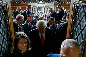 狠打臉川普! 國情咨文誇稱「黃金時代」 CNN : 「這些地方」不符事實... 