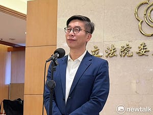 嗆中國拿台胞證操弄主權　鍾佳濱：自顧不暇的戰狼大外宣 
