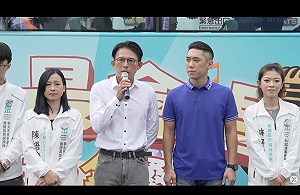 揪銀髮族唱卡拉OK  黃國昌：但著作權之故、我無法公開唱 