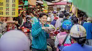 以「阿嬤」之名? 初選前遭爆假就醫詐保59次 綠參選人澄清這樣說.....