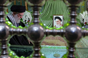 伊朗當局誰說了算 ? 最高領袖握軍權外交 總統僅居第二位