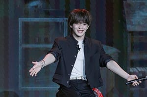 「黃金忙內」VERIVERY岡旻首度個人登台！撒嬌賣萌討抱抱全場瘋狂