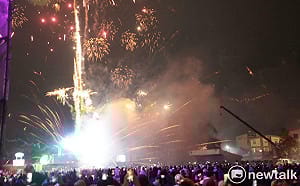 鹽水蜂炮璀璨奪目吸引近60萬人參與  黃偉哲啟炮祈福國泰民安