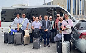 外交部持續協助滯留中東國人離境　11人自杜拜陸路赴阿曼轉機