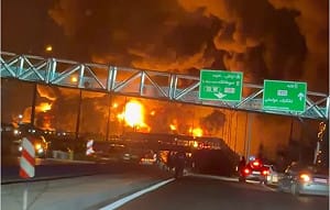 以色列轟炸伊朗大油庫 川普不經國會、加速批准對以軍售2萬枚炸彈