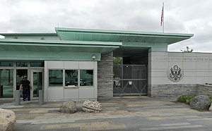 美國駐奧斯陸大使館清晨爆炸  建築輕微受損無人傷