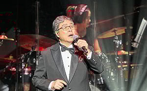 楊烈《自由之地》巡演台北起跑！父女對唱、「組曲接龍」展現神級唱功