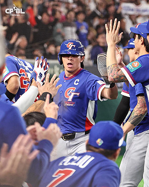 中華隊贏了！火力猛烈 3 人開轟 陳傑憲帶傷跑回致勝分