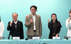 黃國昌祭「教育六處方」催票   承諾喊：0-6 歲實質免學費 