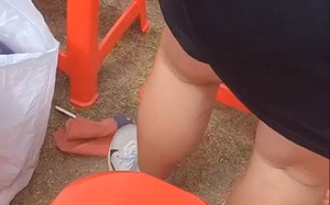 台南WBC轉播現場女子狂踩國旗！畫面曝光引熱議 警將通知到案