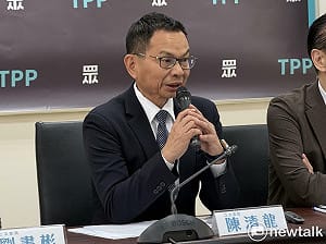 卓榮泰自費包機飛日　民眾黨團批「矛盾」：隨行交通、餐飲誰買單？ 