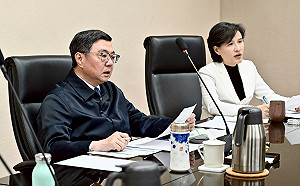 因應中東情勢 行政院長卓榮泰指示：機場加強警示、油價緩漲、金融備戰