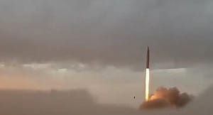 以機場遭伊2導彈擊中 警報竟沒響! 美稱已攻擊伊5千目標 伊稱毀巴林美基地