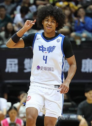 NCAA賀博全票入選常春藤第1隊 跟上偶像林書豪步伐