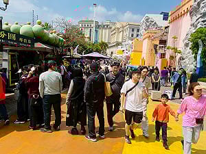 企業家庭日市場夯    義大遊樂世界首迎中鋼親子日  